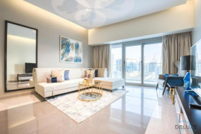 Overlooking Canal Views, Fam-Friendly 2BR Unit, Damac Majestine Tower, Business Bay by Deluxe Holiday Homes